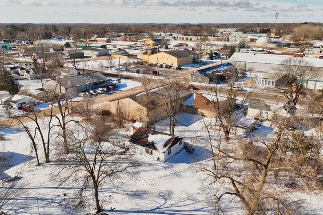 1205 N Kinney Avenue, Mount Pleasant, MI 48858