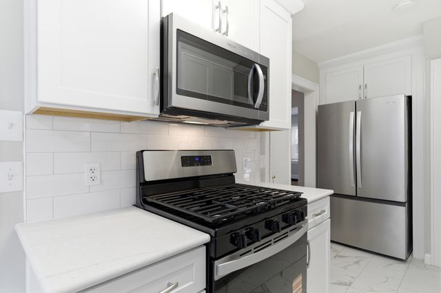 712 Chelsea Avenue, Columbus, OH 43209