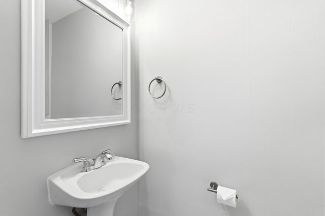 712 Chelsea Avenue, Columbus, OH 43209