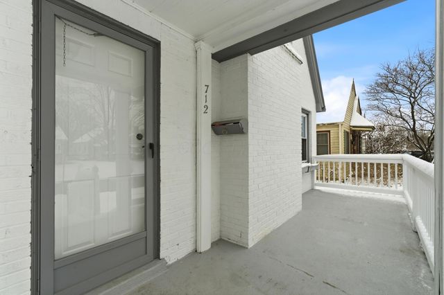 712 Chelsea Avenue, Columbus, OH 43209