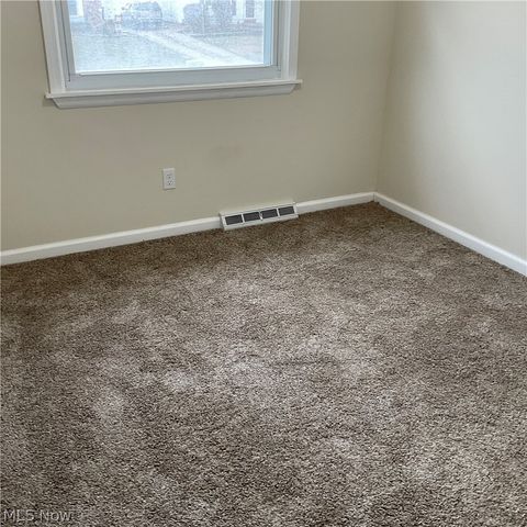 541 Howells Court, Eastlake, OH 44095