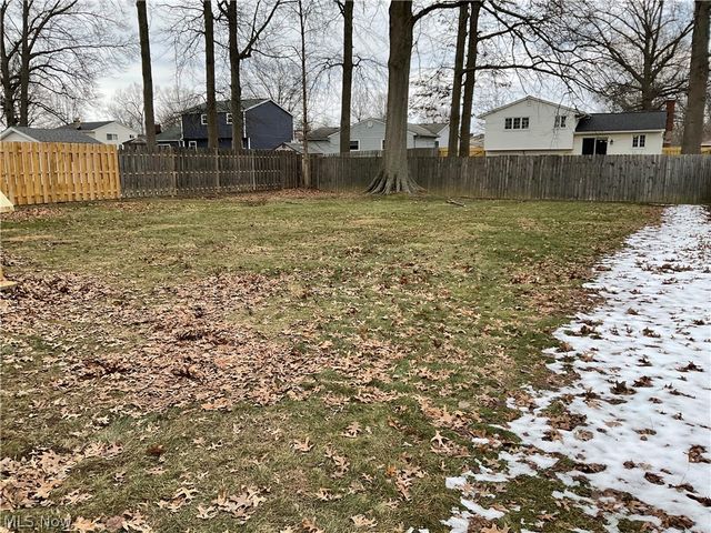 541 Howells Court, Eastlake, OH 44095