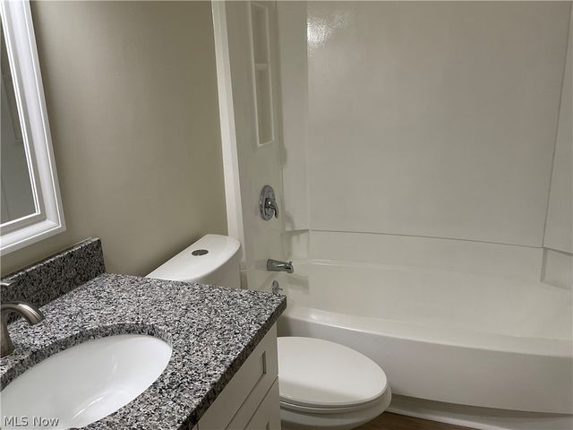 541 Howells Court, Eastlake, OH 44095