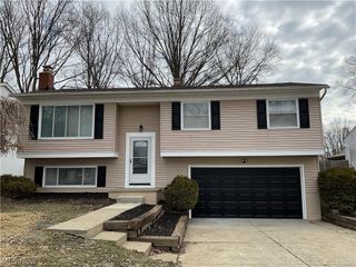 541 Howells Court, Eastlake, OH 44095