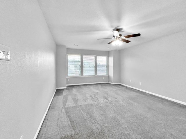 10006 Wood Leaf Court, Baytown, TX 77521