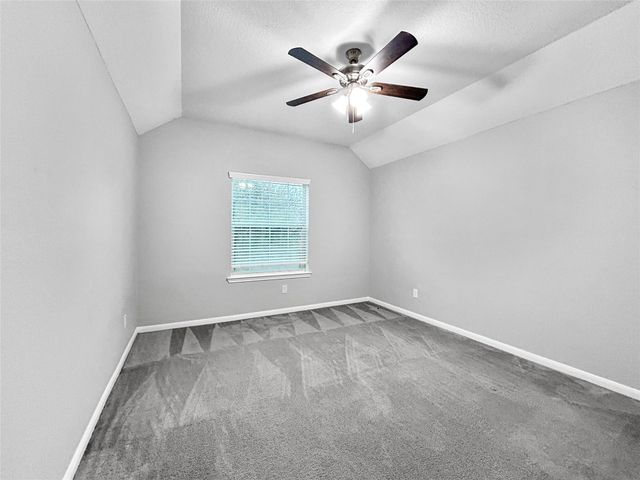 10006 Wood Leaf Court, Baytown, TX 77521