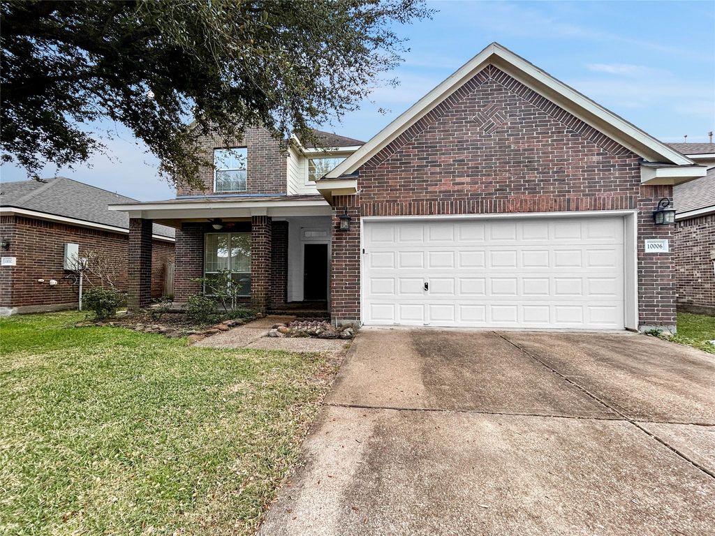 10006 Wood Leaf Court, Baytown, TX 77521