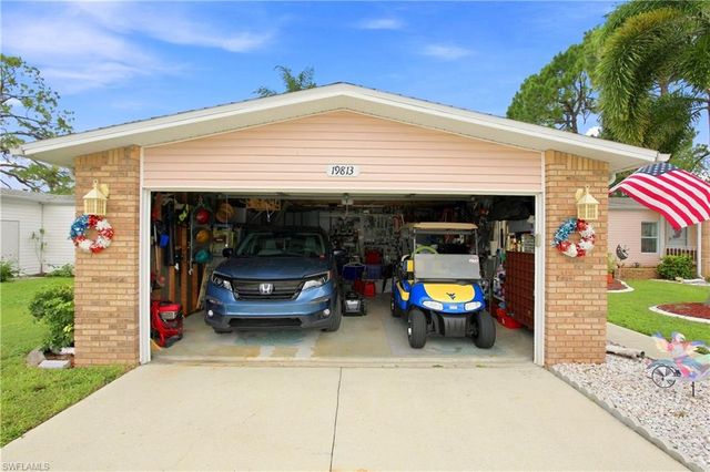 19813 Eagle Trace CT, North Fort Myers, FL 33903