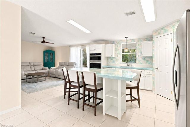 19813 Eagle Trace CT, North Fort Myers, FL 33903