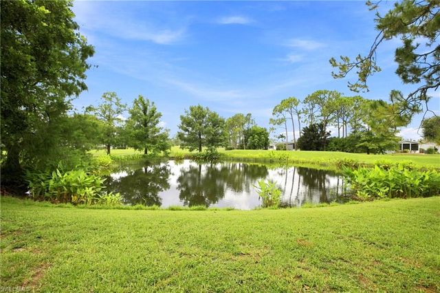 19813 Eagle Trace CT, North Fort Myers, FL 33903