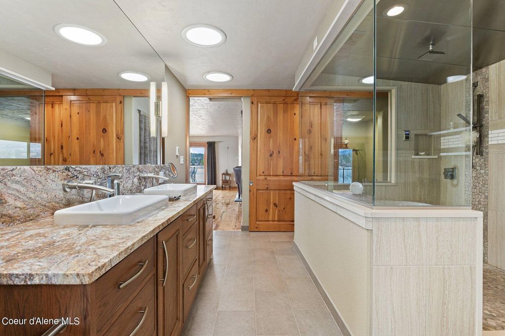 2537 Lakeshore Dr, Sagle, ID 83860 photo 32