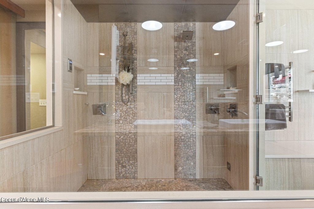 2537 Lakeshore Dr, Sagle, ID 83860 photo 34