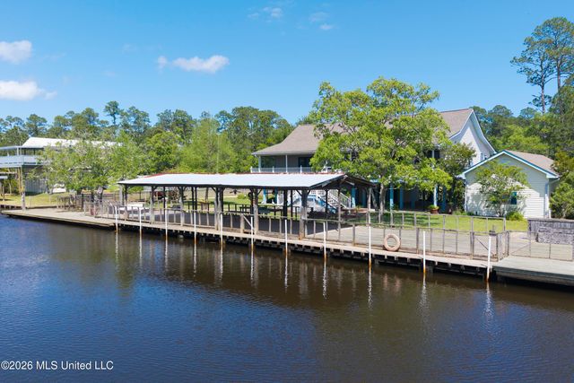 10035 Avenue D, Bay Saint Louis, MS 39520