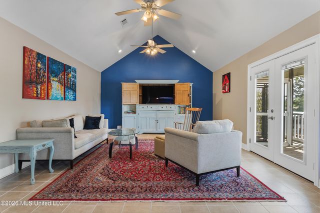 10035 Avenue D, Bay Saint Louis, MS 39520