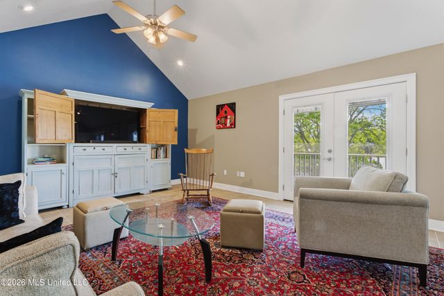 10035 Avenue D, Bay Saint Louis, MS 39520