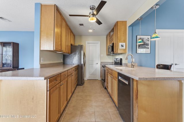 10035 Avenue D, Bay Saint Louis, MS 39520