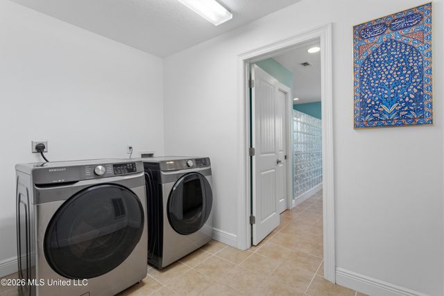 10035 Avenue D, Bay Saint Louis, MS 39520