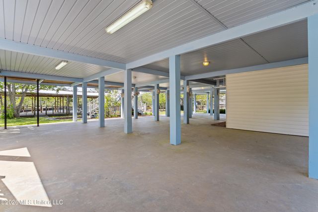 10035 Avenue D, Bay Saint Louis, MS 39520