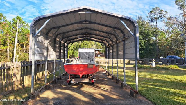 10035 Avenue D, Bay Saint Louis, MS 39520