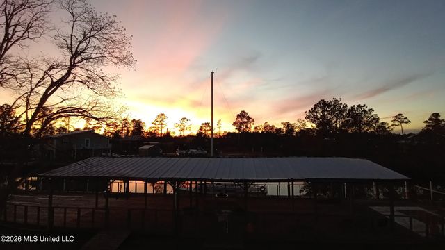 10035 Avenue D, Bay Saint Louis, MS 39520