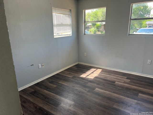6810 Marimba, San Antonio, TX 78227