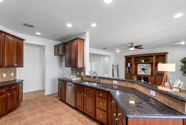 6422 Bushwoods Drive, Frisco, TX 75036