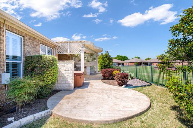 6422 Bushwoods Drive, Frisco, TX 75036