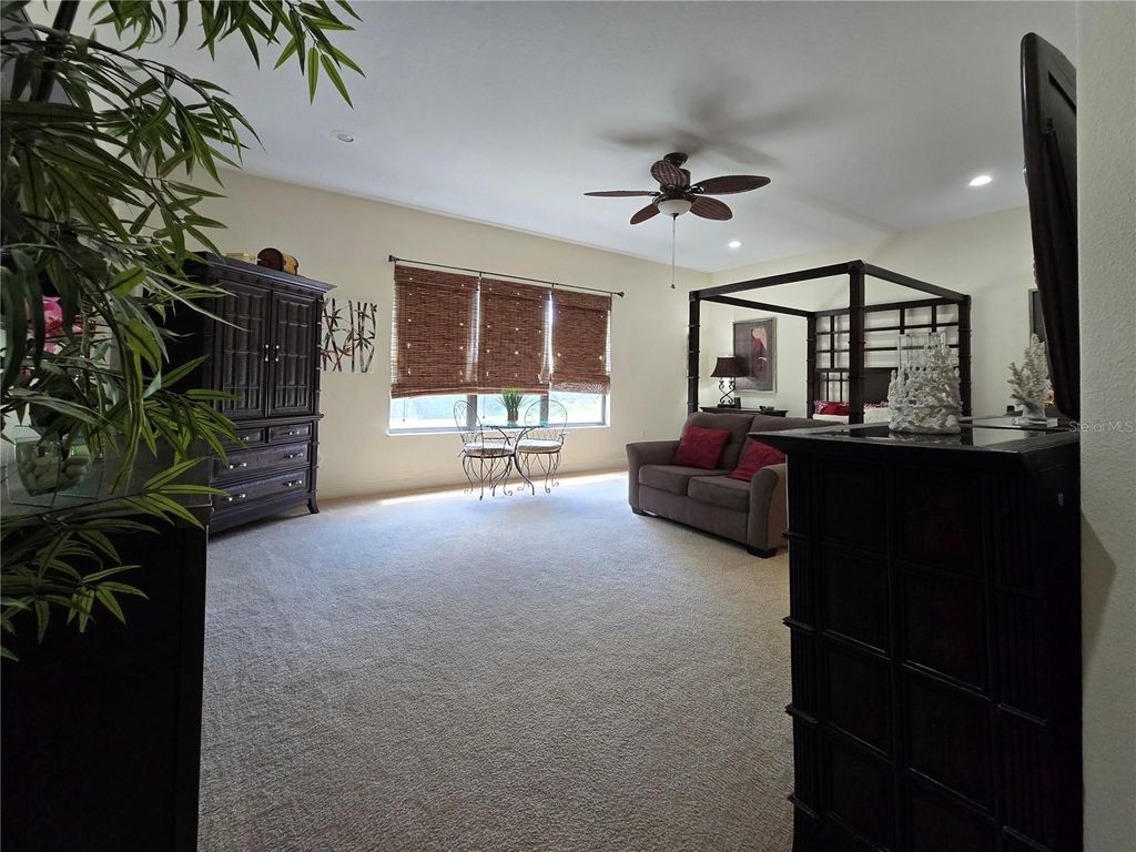 Image 14 of property listing at 280 INDIAN WELLS AVENUE, Kissimmee, FL 34759