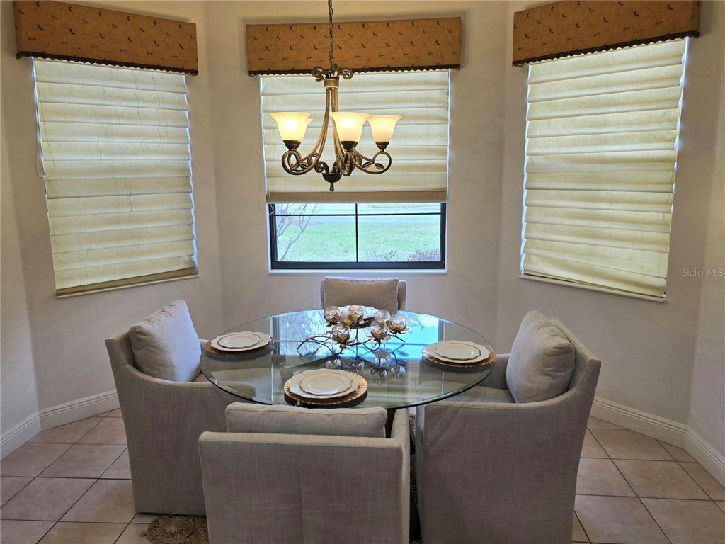 Image 6 of property listing at 280 INDIAN WELLS AVENUE, Kissimmee, FL 34759