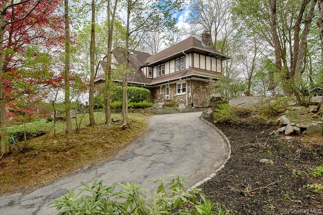 13 Chadwick Road, White Plains, NY 10604
