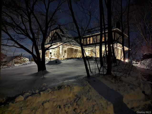 13 Chadwick Road, White Plains, NY 10604