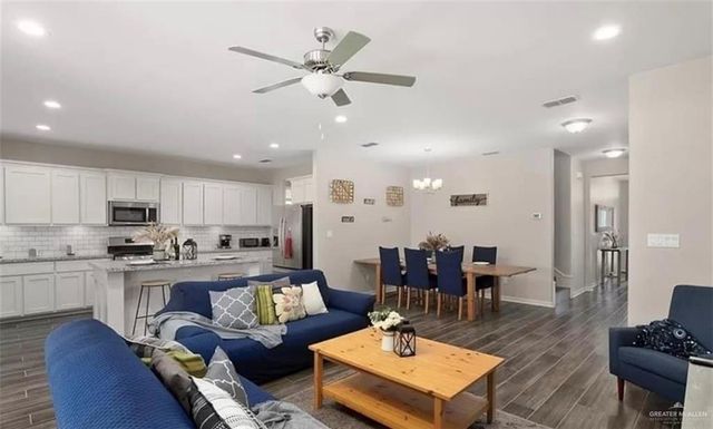 6336 Cascada Bend Road, Mcallen, TX 78504