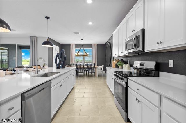 17522 Saddleback LOOP, North Fort Myers, FL 33917