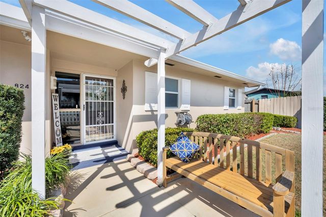 824 FRUITLAND DRIVE, Deltona, FL 32725