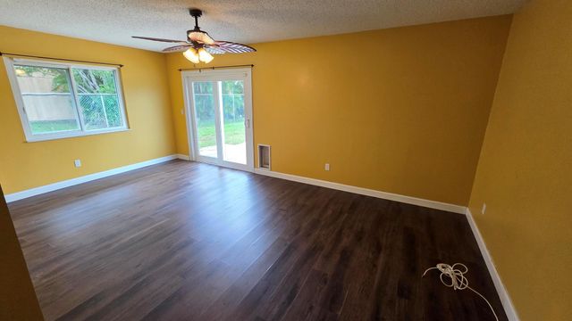 2209 SE E Dunbrooke Circle, Port St Lucie, FL 34952