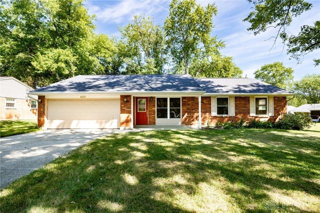 4426 Knob Hill Drive, Bellbrook, OH 45305
