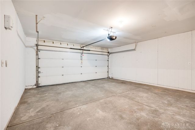 4426 Knob Hill Drive, Bellbrook, OH 45305