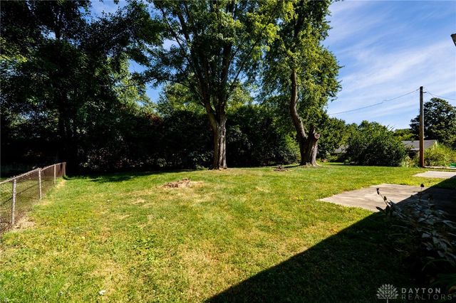 4426 Knob Hill Drive, Bellbrook, OH 45305