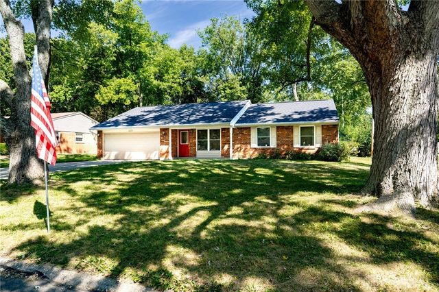 4426 Knob Hill Drive, Bellbrook, OH 45305