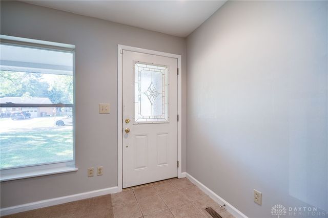 4426 Knob Hill Drive, Bellbrook, OH 45305