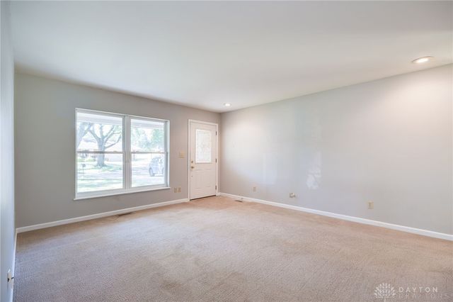 4426 Knob Hill Drive, Bellbrook, OH 45305