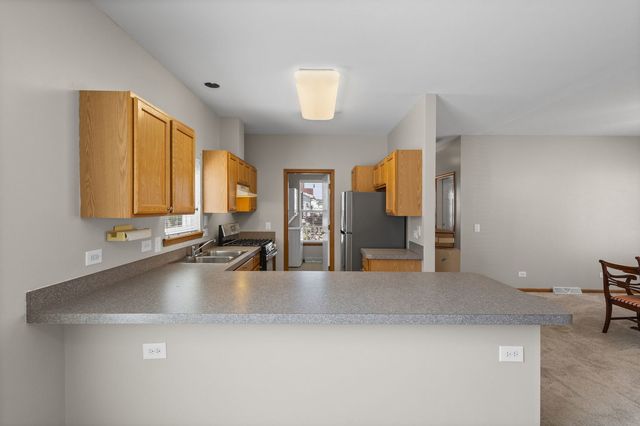 2905 Buckskin Lane, Grayslake, IL 60030