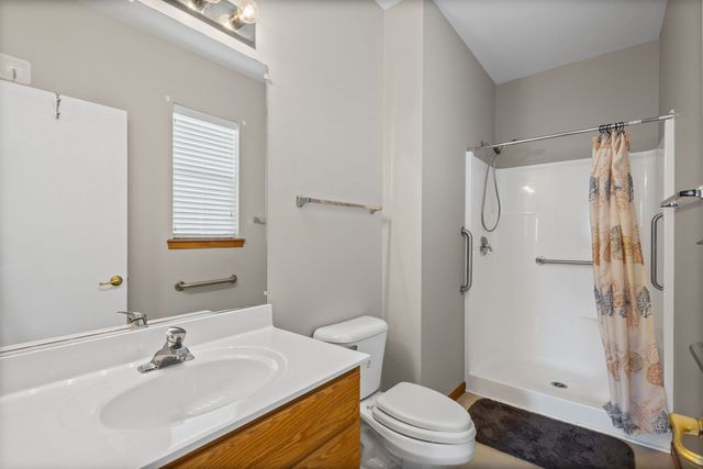 2905 Buckskin Lane, Grayslake, IL 60030