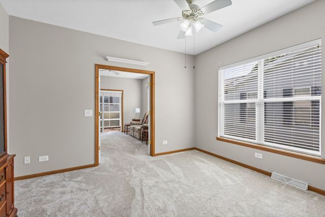 2905 Buckskin Lane, Grayslake, IL 60030