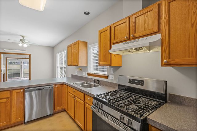 2905 Buckskin Lane, Grayslake, IL 60030