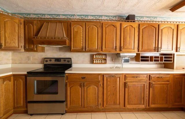 939 Right Fork Island Creek Road, Pikeville, KY 41501