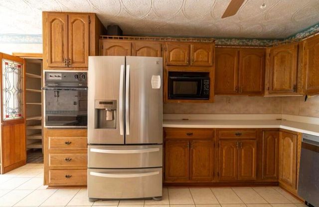 939 Right Fork Island Creek Road, Pikeville, KY 41501