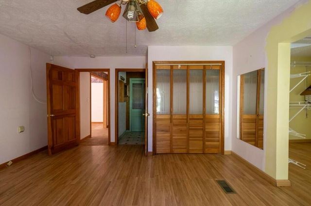 939 Right Fork Island Creek Road, Pikeville, KY 41501