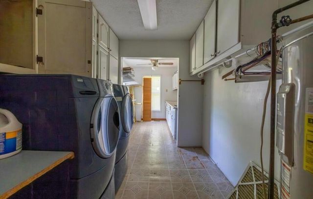 939 Right Fork Island Creek Road, Pikeville, KY 41501