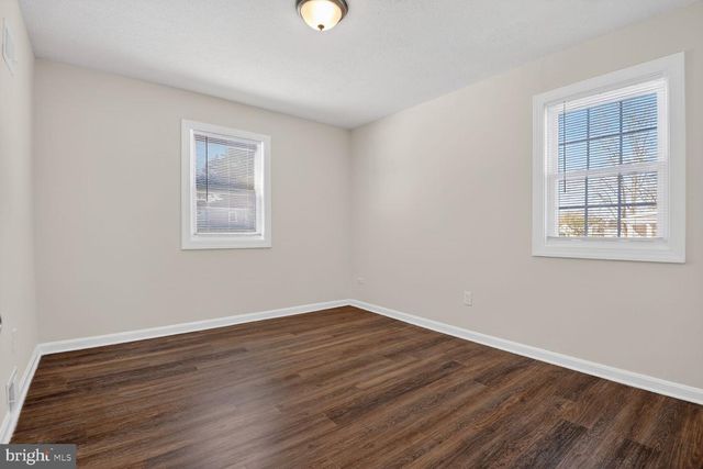 156 MANASSAS DR, Manassas Park, VA 20111